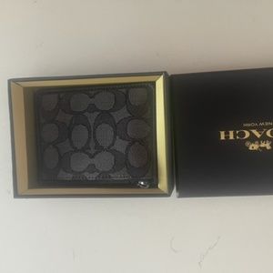 brand new coach black card holder